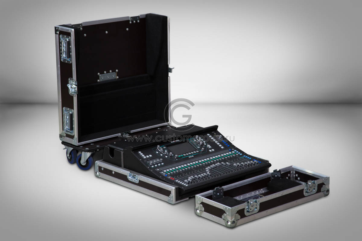 MEGACASE Allen Heath