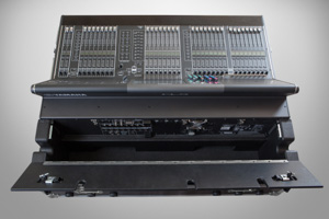Кофр для пульта YAMAHA CL5 Digital Mixing Console с рэками 2U x 2 шт. -  (Артикул: KE-131112) Тэги: для пульта